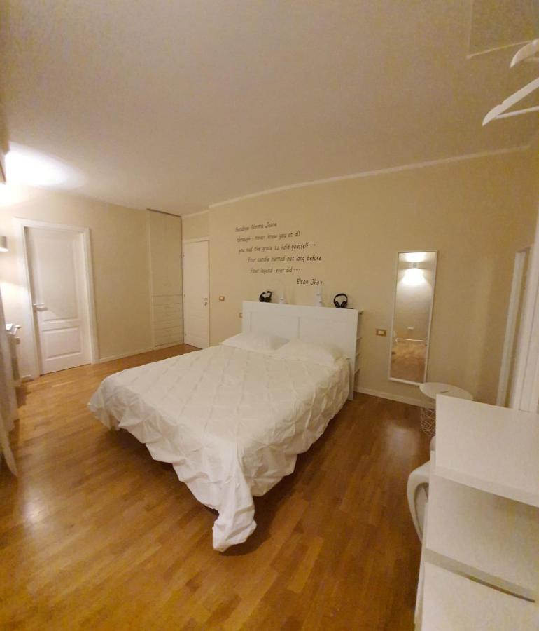 B&B Metro' Perugia Bagian luar foto